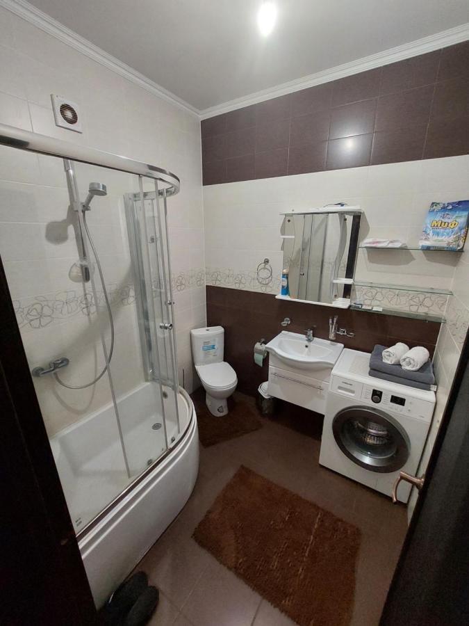 Гринпарк Apartment Aktau  Luaran gambar